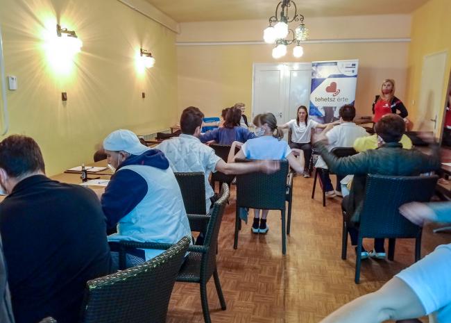 2020. november 2. - Mozgásóra - Tiszakécske - Tiszaparti Thermálfürdő Kft. - galéria